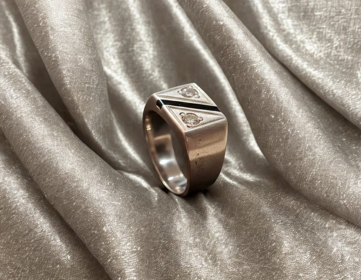 Natural Diamond Ring with Two 0.30ct Brilliant Cuts – Solid 925 Sterling Silver